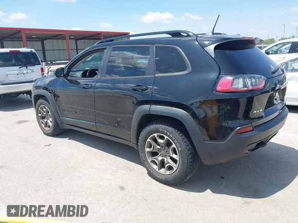 2020 Jeep Cherokee Latitude z VIN 1C4PJMCX3LD584466, wystawiony jako IAAI lot #42380627 z przebiegiem 53 062 mil mil oraz . Historia ofert i sprzedaży dostępna na DreamBid. Obrazek 3.