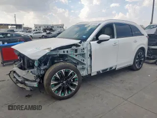 2024 Mazda CX-90 S z VIN JM3KK1HC0R1170641, wystawiony jako Copart lot #50416525 z przebiegiem 4 171 mil mil oraz Szkoda całkowita • Salvage title. Historia ofert i sprzedaży dostępna na DreamBid. Obrazek 1.
