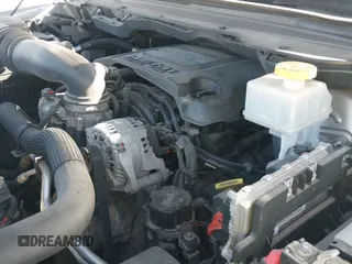 2019 Ram 1500 Laramie z VIN 1C6SRFJTXKN516700, wystawiony jako IAAI lot #43223624 z przebiegiem 75 378 mil mil oraz . Historia ofert i sprzedaży dostępna na DreamBid. Obrazek 19.