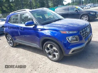 2023 Hyundai Venue SEL z VIN KMHRC8A34PU212064, wystawiony jako IAAI lot #42387529 z przebiegiem 21 556 mil mil oraz . Historia ofert i sprzedaży dostępna na DreamBid. Obrazek 1.