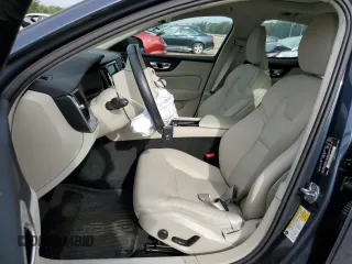 2020 Volvo S60 Momentum with VIN 7JR102FK6LG065019, listed as a Copart auction lot 59084944 with 40,449 mi miles and Salvage Title. Bid and sale history available at carsss.com. Image 7.