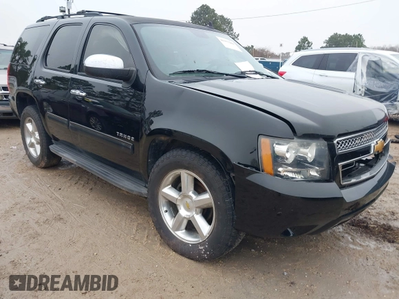 2014 Chevrolet Tahoe LT z VIN 1GNSCBE04ER143872, wystawiony jako IAAI lot #41377204 z przebiegiem 119 533 mil mil oraz . Historia ofert i sprzedaży dostępna na DreamBid. Obrazek 1.
