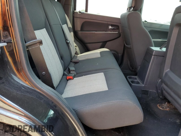 2010 Jeep Liberty Sport with VIN 1J4PN2GKXAW172869, listed as a Copart auction lot 60311115 with 137,965 mi miles and Salvage title. Bid and sale history available at DreamBid. Image 11.