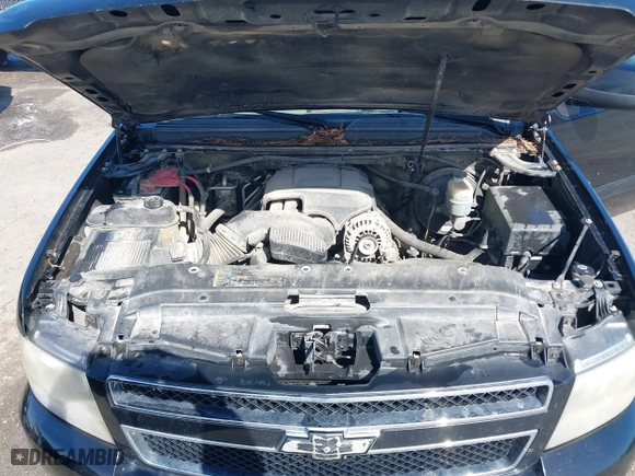 2010 Chevrolet Suburban LT with VIN 1GNUKJE35AR147956, listed as a IAAI auction lot 41722353 with 277,153 mi miles. Bid and sale history available at carsss.com. Image 10.