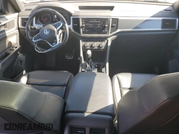 2021 Volkswagen Atlas SE with VIN 1V2PE2CA1MC237020, listed as a Copart auction lot 52083335 with 45,978 mi miles and Salvage title. Bid and sale history available at DreamBid. Image 8.