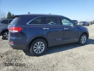 2018 Kia Sorento LX V6 with VIN 5XYPGDA57JG399755, listed as a Copart auction lot 47104185 with 84,085 mi miles and Salvage Title. Bid and sale history available at carsss.com. Image 3.