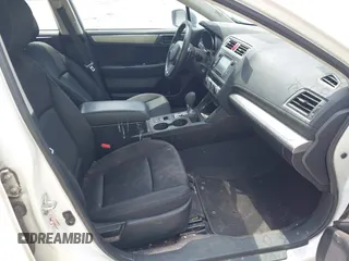 2015 Subaru Legacy 2.5i z VIN 4S3BNBA6XF3056799, wystawiony jako IAAI lot #42305989 z przebiegiem 111 138 mil mil oraz . Historia ofert i sprzedaży dostępna na DreamBid. Obrazek 5.