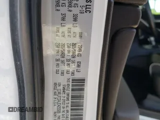 2018 Jeep Grand Cherokee Overland z VIN 1C4RJFCG4JC425589, wystawiony jako Copart lot #61775775 z przebiegiem 102 040 mil mil oraz Szkoda całkowita • Salvage title. Historia ofert i sprzedaży dostępna na DreamBid. Obrazek 13.