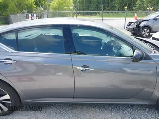 2020 Nissan Altima SV with VIN 1N4BL4DV2LC162265, listed as a IAAI auction lot 42297337 with 105,604 mi miles and . Bid and sale history available at DreamBid. Image 13.