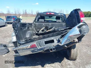 2019 GMC Sierra 1500 SLE z VIN 2GTV2MEC5K1105649, wystawiony jako IAAI lot #42039152 z przebiegiem 68 640 mil mil oraz . Historia ofert i sprzedaży dostępna na DreamBid. Obrazek 17.