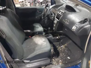 2007 Toyota Yaris с VIN JTDJT923475074316, выставлен на аукционе IAAI как лот 42059316 с пробегом 204 506 миль миль и . История ставок и продаж доступна на DreamBid. Изображение 5.