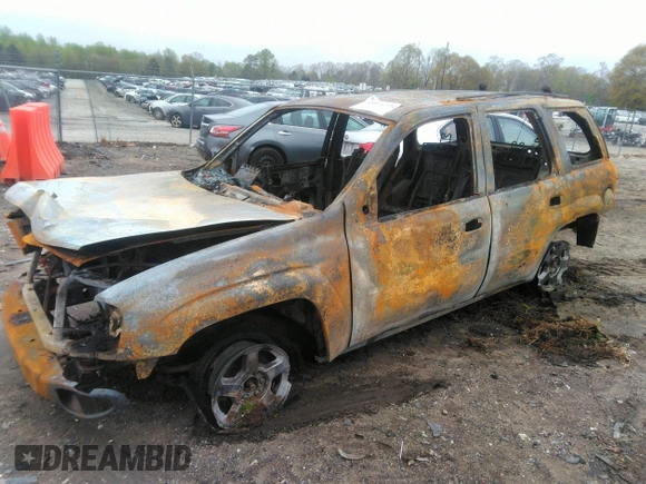 2006 Chevrolet TrailBlazer LS with VIN 1GNDT13S662158486, listed as a IAAI auction lot 41916775 with Not Provided miles and . Bid and sale history available at DreamBid. Image 2.