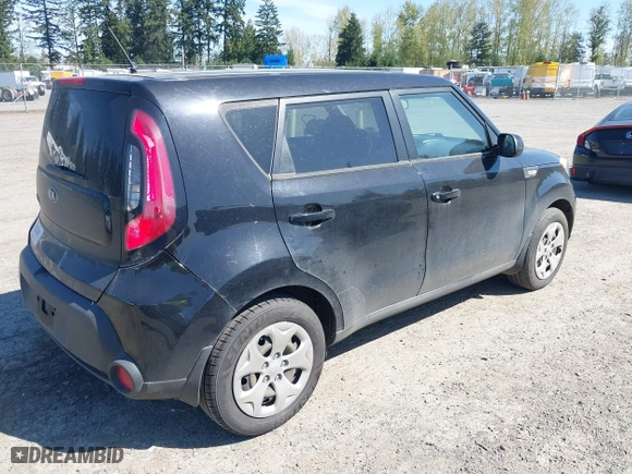 2014 Kia Soul with VIN KNDJN2A21E7032391, listed as a IAAI auction lot 42035942 with 102,735 mi miles. Bid and sale history available at carsss.com. Image 4.