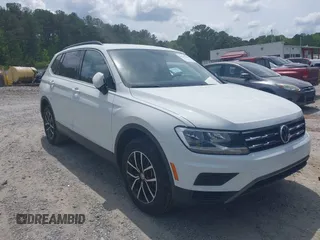 2021 Volkswagen Tiguan SE z VIN 3VV3B7AX0MM104746, wystawiony jako IAAI lot #42167260 z przebiegiem 70 283 mil mil oraz . Historia ofert i sprzedaży dostępna na DreamBid. Obrazek 1.
