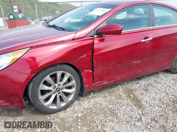 2013 Hyundai Sonata Limited with VIN 5NPEC4AC7DH799135, listed as a IAAI auction lot 42134001 with 142,212 mi miles and . Bid and sale history available at carsss.com. Image 6.