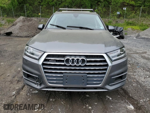 2017 Audi Q7 Premium Plus z VIN WA1LHAF77HD055138, wystawiony jako Copart lot #56114605 z przebiegiem 80 412 mil mil oraz Szkoda całkowita • Salvage title. Historia ofert i sprzedaży dostępna na DreamBid. Obrazek 5.