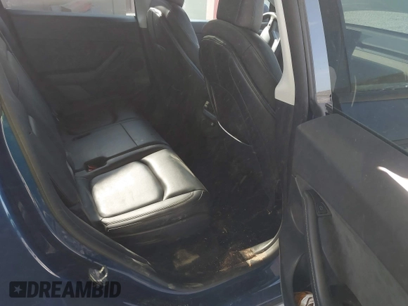 2022 Tesla Model Y Long Range z VIN 7SAYGAEE2NF364733, wystawiony jako IAAI lot #42290231 z przebiegiem 33 907 mil mil oraz . Historia ofert i sprzedaży dostępna na DreamBid. Obrazek 8.