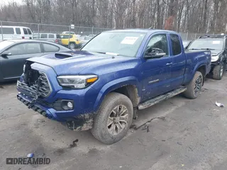 2022 Toyota Tacoma 4WD SR with VIN 3TYSZ5AN1NT098292, listed as a IAAI auction lot 41145029 with 48,853 mi miles. Bid and sale history available at carsss.com. Image 2.