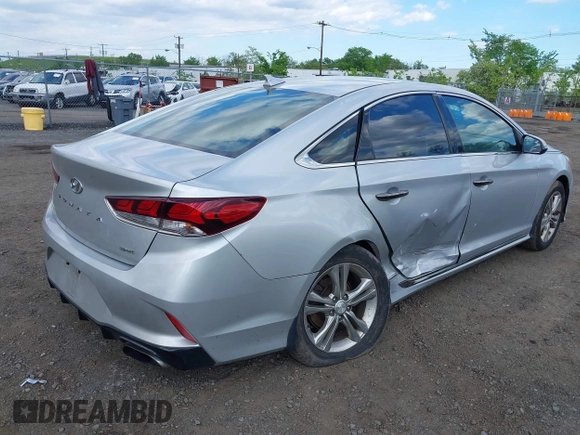 2019 Hyundai Sonata Sport z VIN 5NPE34AFXKH740037, wystawiony jako IAAI lot #42215038 z przebiegiem 79 714 mil mil oraz . Historia ofert i sprzedaży dostępna na DreamBid. Obrazek 4.