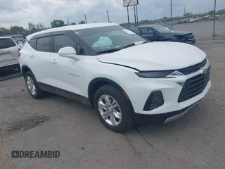 2022 Chevrolet Blazer LT z VIN 3GNKBCR48NS208791, wystawiony jako IAAI lot #41920482 z przebiegiem 45 320 mil mil oraz . Historia ofert i sprzedaży dostępna na DreamBid. Obrazek 1.