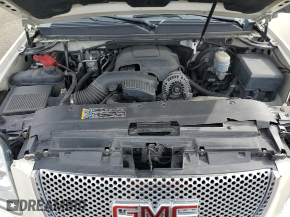2010 GMC Yukon XL Denali with VIN 1GKUKMEF9AR153123, listed as a Copart auction lot 48748525 with 171,519 mi miles and Salvage Title. Bid and sale history available at carsss.com. Image 12.