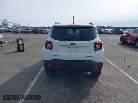 2015 Jeep Renegade Trailhawk with VIN ZACCJBCT6FPB32422, listed as a IAAI auction lot 41618410 with 42,219 mi miles and . Bid and sale history available at DreamBid. Image 16.