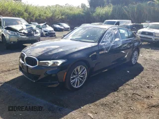 2024 BMW 3 Series 330e with VIN 3MW39FF03R8E39450, listed as a Copart auction lot 85522564 with 16,137 mi miles and Clean Title. Bid and sale history available at carsss.com. Image 1.
