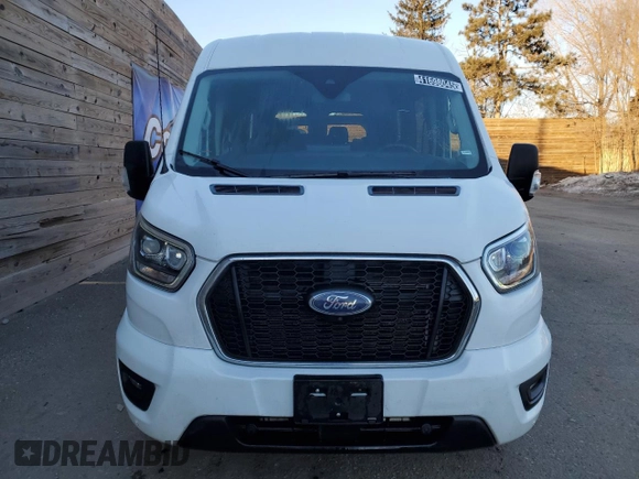 2023 Ford Transit Passenger XL with VIN 1FBAX2C82PKA70924, listed as a Copart auction lot 41698045 with 53,555 mi miles and Clean Title. Bid and sale history available at DreamBid. Image 5.