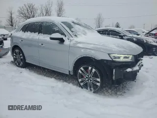 2018 Audi SQ5 Prestige with VIN WA1C4AFY5J2215331, listed as a Copart auction lot 86242054 with 61,457 mi miles and Clean Title. Bid and sale history available at DreamBid. Image 4.