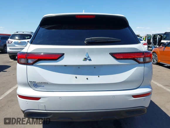 2023 Mitsubishi Outlander ES z VIN JA4J3TA89PZ021852, wystawiony jako IAAI lot #42216369 z przebiegiem 23 321 mil mil oraz . Historia ofert i sprzedaży dostępna na DreamBid. Obrazek 17.