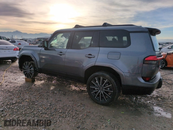 2024 Lexus GX 550 Luxury z VIN JTJVBCDX7R5015696, wystawiony jako Copart lot #84212664 z przebiegiem 2 229 mil mil oraz Szkoda całkowita • Salvage title. Historia ofert i sprzedaży dostępna na DreamBid. Obrazek 2.