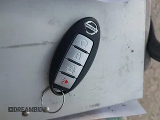 2017 Nissan Titan SV z VIN 1N6AA1F40HN515190, wystawiony jako IAAI lot #42044459 z przebiegiem 122 392 mil mil oraz . Historia ofert i sprzedaży dostępna na DreamBid. Obrazek 11.