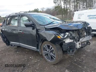 2017 Nissan Pathfinder S with VIN 5N1DR2MM5HC623250, listed as a IAAI auction lot 41867920 with 82,861 mi miles. Bid and sale history available at carsss.com. Image 1.