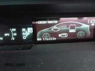 2013 Toyota Prius One z VIN JTDKN3DU9D5688761, wystawiony jako IAAI lot #42321117 z przebiegiem 176 532 mil mil oraz . Historia ofert i sprzedaży dostępna na DreamBid. Obrazek 15.