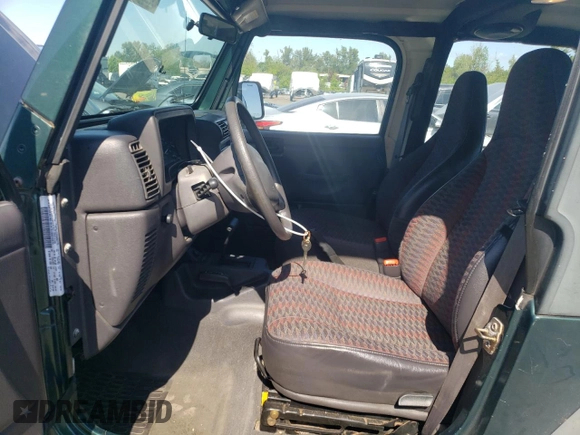 2000 Jeep Wrangler SE with VIN 1J4FA29P3YP751755, listed as a Copart auction lot 55366675 with 114,493 mi miles and Clean title. Bid and sale history available at DreamBid. Image 7.
