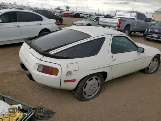 1984 Porsche 928 z VIN WP0JB0921ES860293, wystawiony jako Copart lot #70132694 z przebiegiem 134 907 mil mil oraz Tytuł czysty. Historia ofert i sprzedaży dostępna na DreamBid. Obrazek 3.