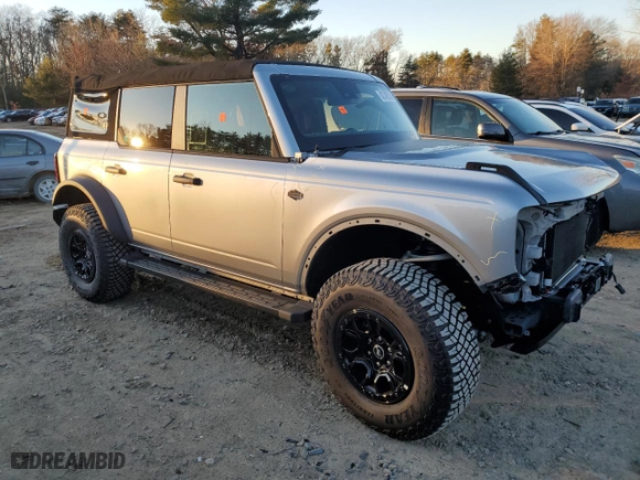 2024 Ford Bronco Wildtrak with VIN 1FMEE2BP0RLA55732, listed as a Copart auction lot 82740514 with 0 mi miles and Salvage Title. Bid and sale history available at carsss.com. Image 4.