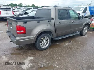 2007 Ford Explorer Sport Trac Limited z VIN 1FMEU33K77UA30264, wystawiony jako IAAI lot #42378051 z przebiegiem 248 960 mil mil oraz . Historia ofert i sprzedaży dostępna na DreamBid. Obrazek 4.