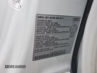 2021 Audi RS Q8 z VIN WU1ARAF17MD041128, wystawiony jako Copart lot #56199784 z przebiegiem 32 829 mil mil oraz . Historia ofert i sprzedaży dostępna na DreamBid. Obrazek 14.