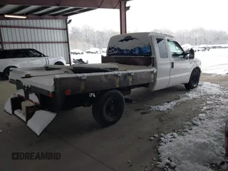 2000 Ford F-350 with VIN 1FDSX34S6YEB45278, listed as a IAAI auction lot 41565316 with 260,783 mi miles and . Bid and sale history available at DreamBid. Image 4.