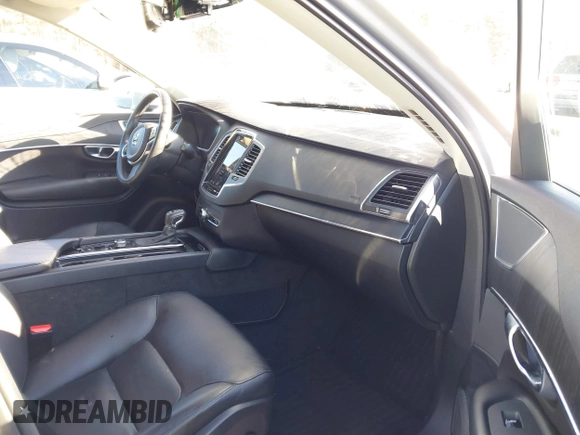 2020 Volvo XC90 Momentum z VIN YV4102CK0L1566572, wystawiony jako IAAI lot #41197199 z przebiegiem 92 671 mil mil oraz . Historia ofert i sprzedaży dostępna na DreamBid. Obrazek 5.