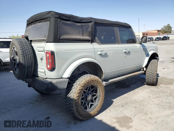 2022 Ford Bronco with VIN 1FMDE5BH9NLB13871, listed as a Copart auction lot 54178645 with 18,990 mi miles and Non repairable. Bid and sale history available at DreamBid. Image 3.