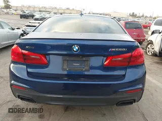 2019 BMW 5 Series M550i xDrive z VIN WBAJB9C54KB288992, wystawiony jako IAAI lot #41302127 z przebiegiem 48 418 mil mil oraz . Historia ofert i sprzedaży dostępna na DreamBid. Obrazek 16.