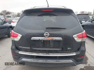 2014 Nissan Pathfinder SV with VIN 5N1AR2MN7EC642485, listed as a IAAI auction lot 41289930 with 156,759 mi miles. Bid and sale history available at carsss.com. Image 17.