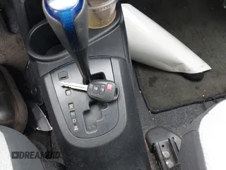 2015 Toyota Prius One z VIN JTDKDTB34F1111966, wystawiony jako IAAI lot #42382889 z przebiegiem 75 896 mil mil oraz . Historia ofert i sprzedaży dostępna na DreamBid. Obrazek 11.