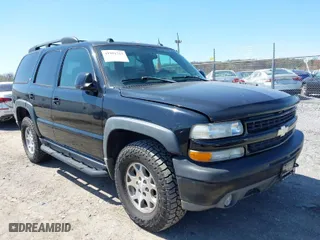 2005 Chevrolet Tahoe Z71 with VIN 1GNEK13Z35R226575, listed as a IAAI auction lot 41991713 with 152,038 mi miles. Bid and sale history available at carsss.com. Image 1.