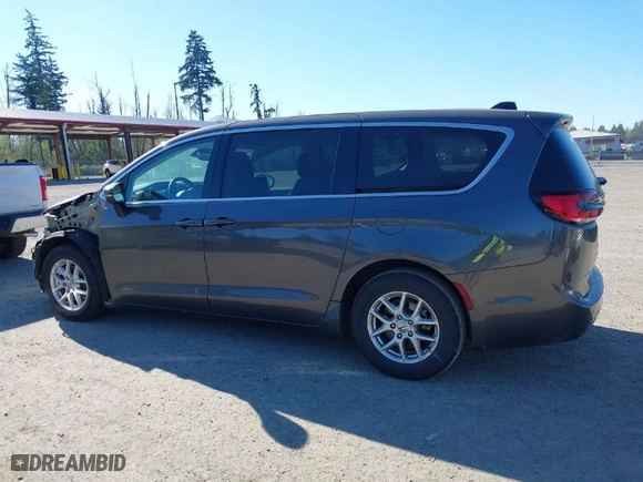 2023 Chrysler Pacifica Touring L with VIN 2C4RC1BG5PR550499, listed as a IAAI auction lot 42055738 with 53,137 mi miles. Bid and sale history available at carsss.com. Image 15.