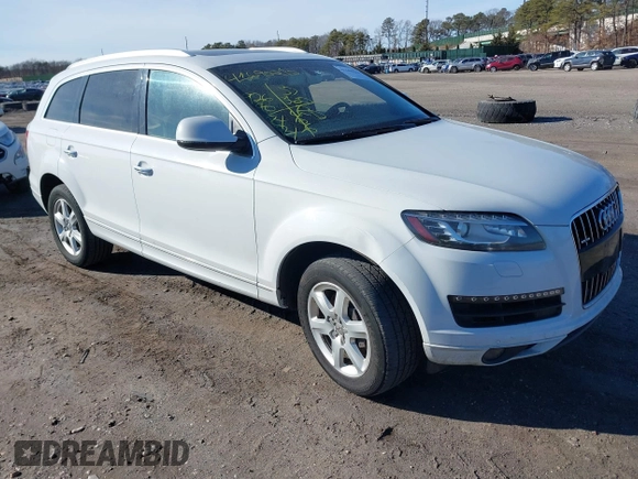 2015 Audi Q7 3.0T Premium Plus with VIN WA1LGAFE0FD008032, listed as a IAAI auction lot 41690210 with 92,690 mi miles. Bid and sale history available at carsss.com. Image 1.