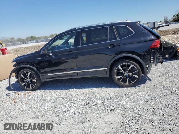 2023 Volkswagen Tiguan SEL R-Line z VIN 3VV4B7AX0PM106487, wystawiony jako Copart lot #48377585 z przebiegiem 19 646 mil mil oraz Szkoda całkowita • Salvage title. Historia ofert i sprzedaży dostępna na DreamBid. Obrazek 2.