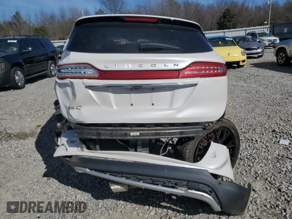 2019 Lincoln MKC Reserve с VIN 5LMCJ3D99KUL17302, выставлен на аукционе Copart как лот 47945215 с пробегом 78 967 миль миль и Списание • Salvage title. История ставок и продаж доступна на DreamBid. Изображение 6.